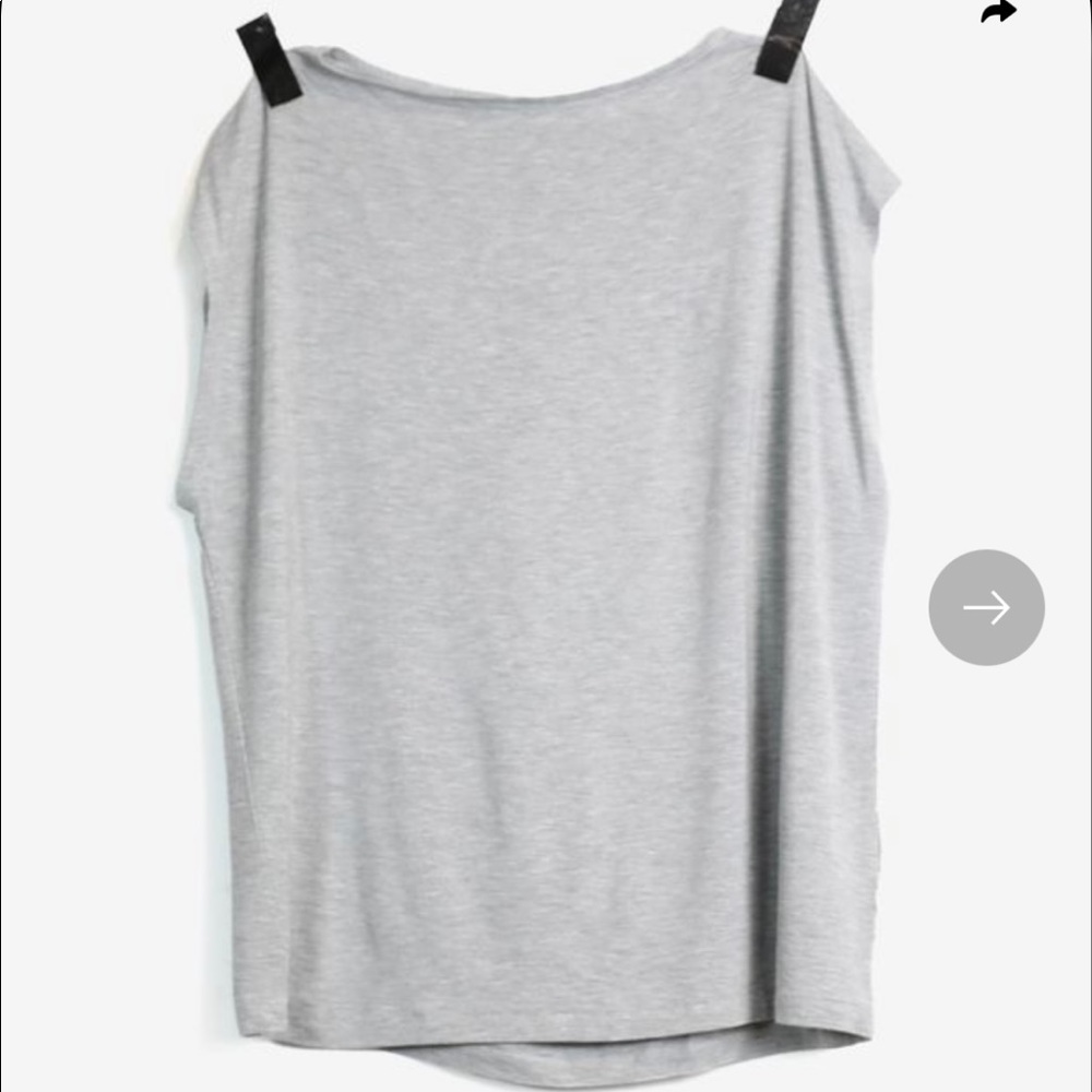 Loose Fit Open Back tshirt